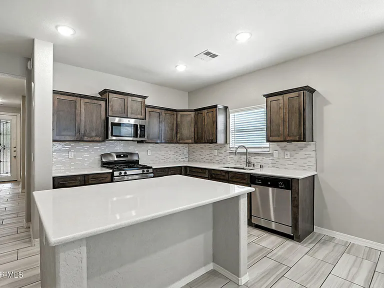 3964 Desert Nomad Dr — Photo 8