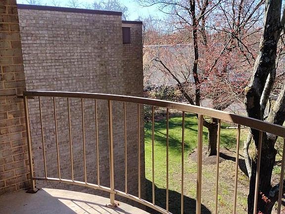 2nd image of 3360 Huntley Square Dr APT A-1
