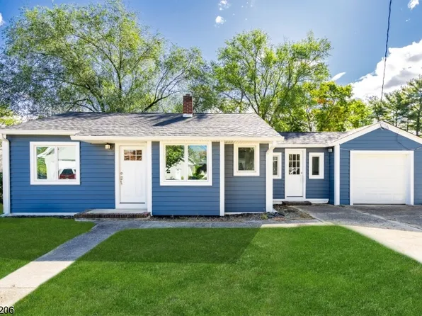 109 Ensign Ave, Beachwood Boro, NJ 08722