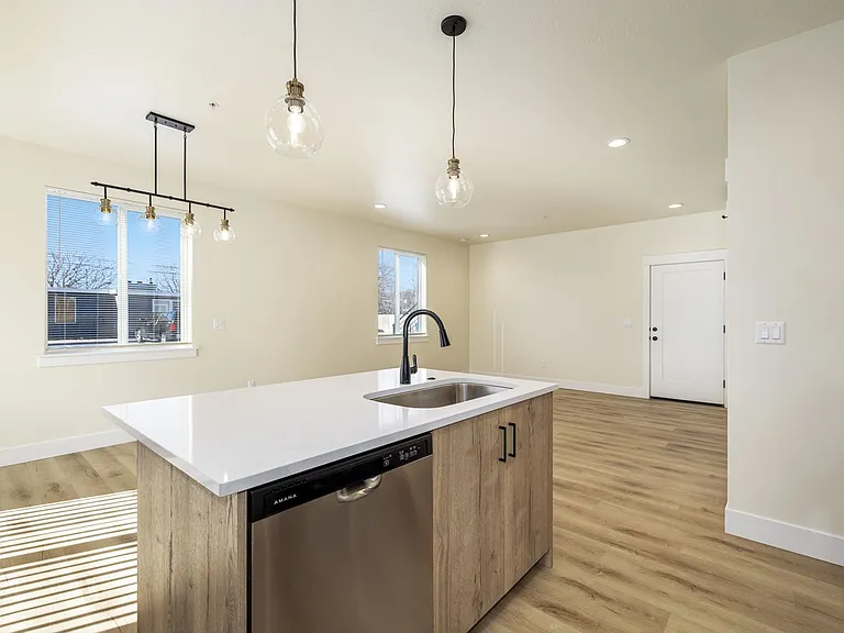 3322 N Cole Rd — Photo 7
