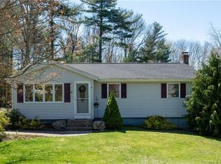 46 Willie Cir, Tolland, CT 06084