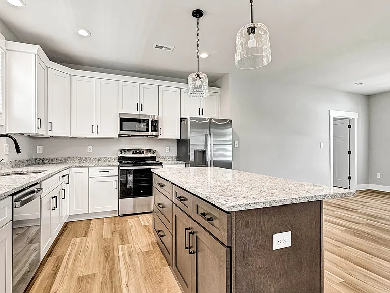 8269 Wonderland Ln — Photo 13