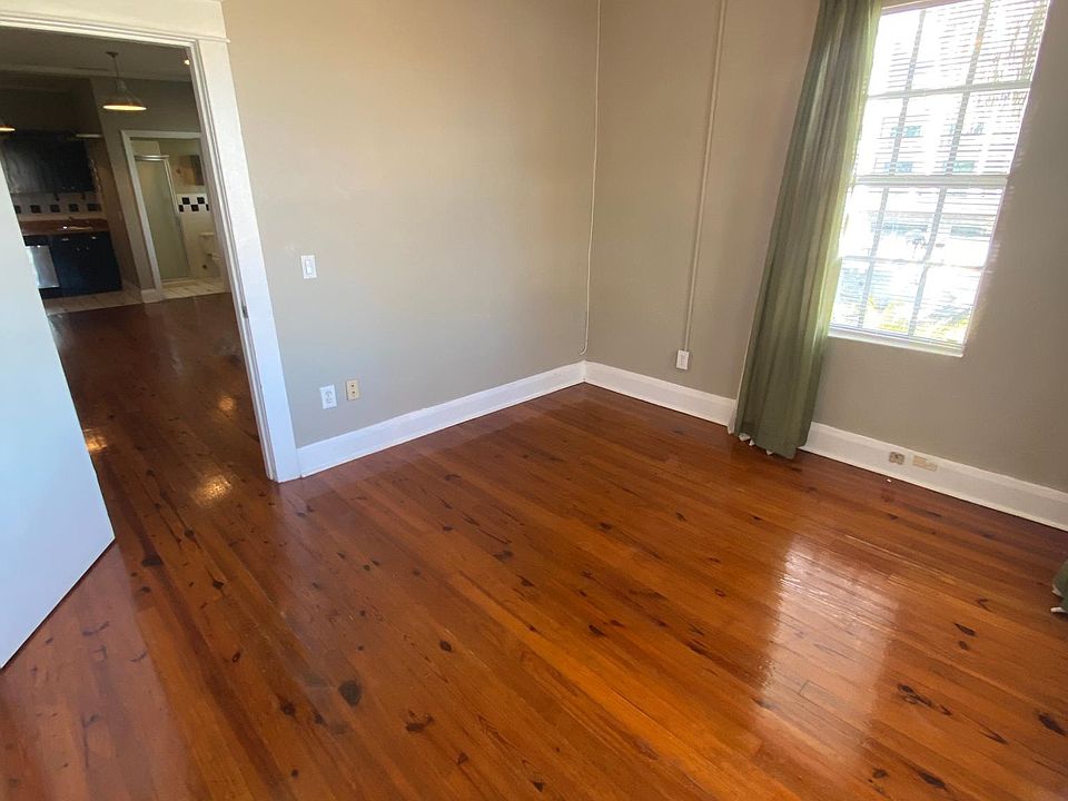 1st image of 105 E Giddens Ave #4