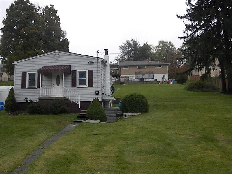 1st image of 901 Whitehead Ln