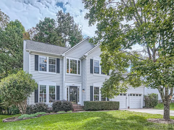 5907 Chinquapin Ct, Charlotte, NC 28269