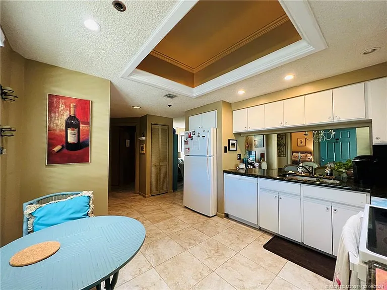 221 NE Plantation Rd #215 — Photo 46