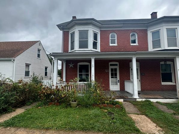 166 N 3rd St