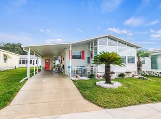 5864 Naples Dr, Zephyrhills, FL 33540