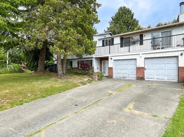 9392 139th St, Surrey, BC V3V 7K9