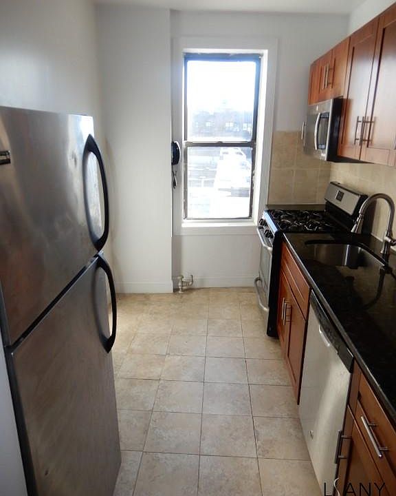 1st image of 55 Cooper St APT 6F