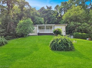 5197 Atchison Rd, Bellaire, OH 43906