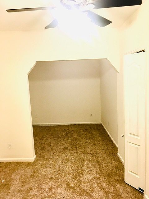 2nd image of 1672 3rd Ave #4R