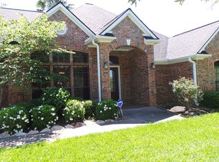 400 Heritage Oaks Dr, Angleton, TX 77515