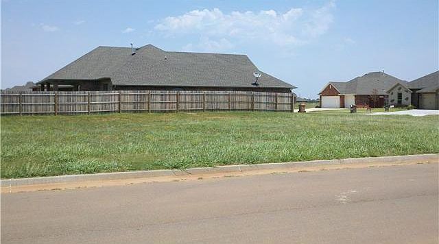 2nd image of 4821 Millstone Dr #14