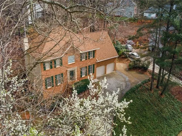 110 N Bluff, Alpharetta, GA 30004