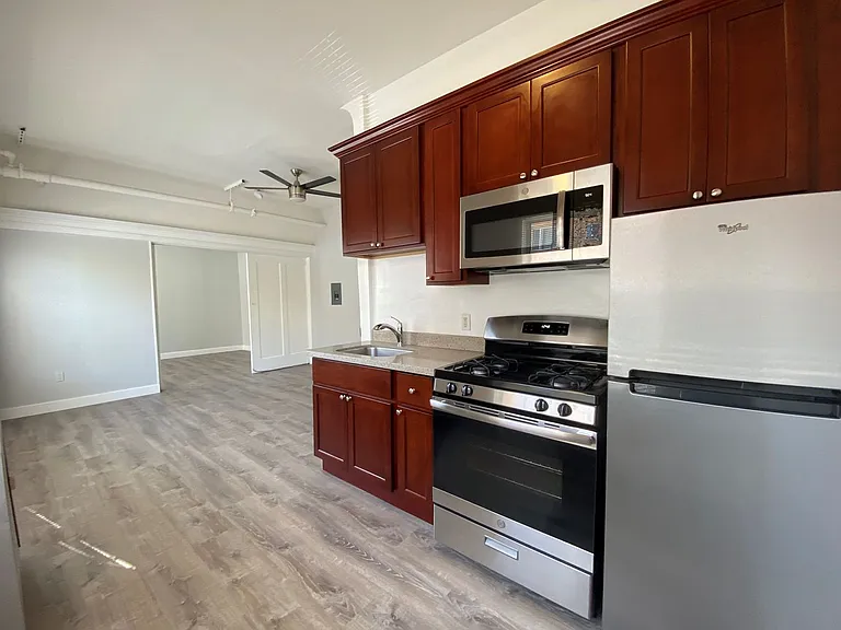 1448 Jackson St — Photo 5