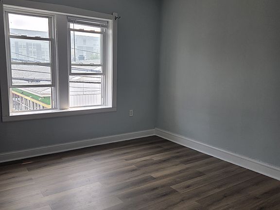 4th image of 2414 N California Ave APT 2