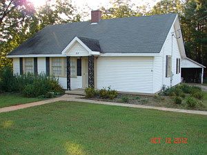 2nd image of 860 S Tallassee St