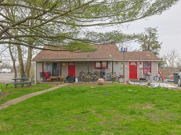 9017 West Rd, Cleves, OH 45002