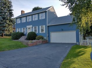 4 Thomas Cir, Stoneham, MA 02180