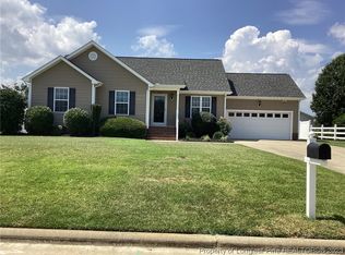 206 Bishop Ln, Dunn, NC 28334