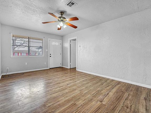 5th image of 5333 NW Oak Ave