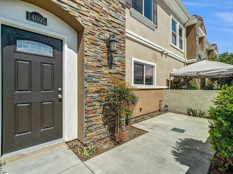 14095 Edwards St — Photo 25