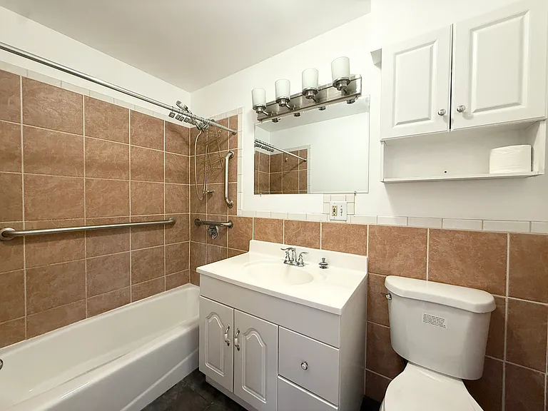 24-26 Callender St — Photo 6