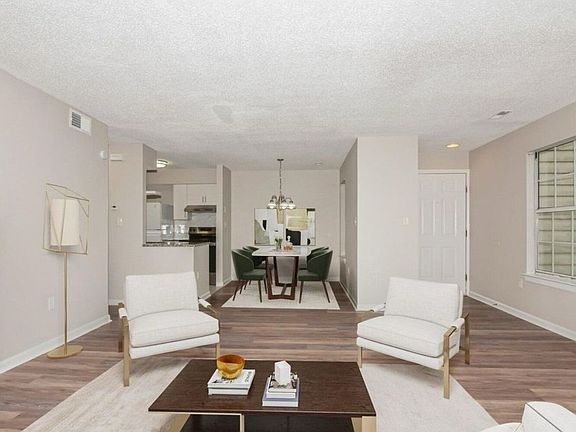 4th image of 8117 Tremaine Ct