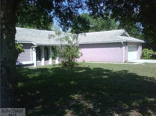3rd image of 1901 Blue Heron Way