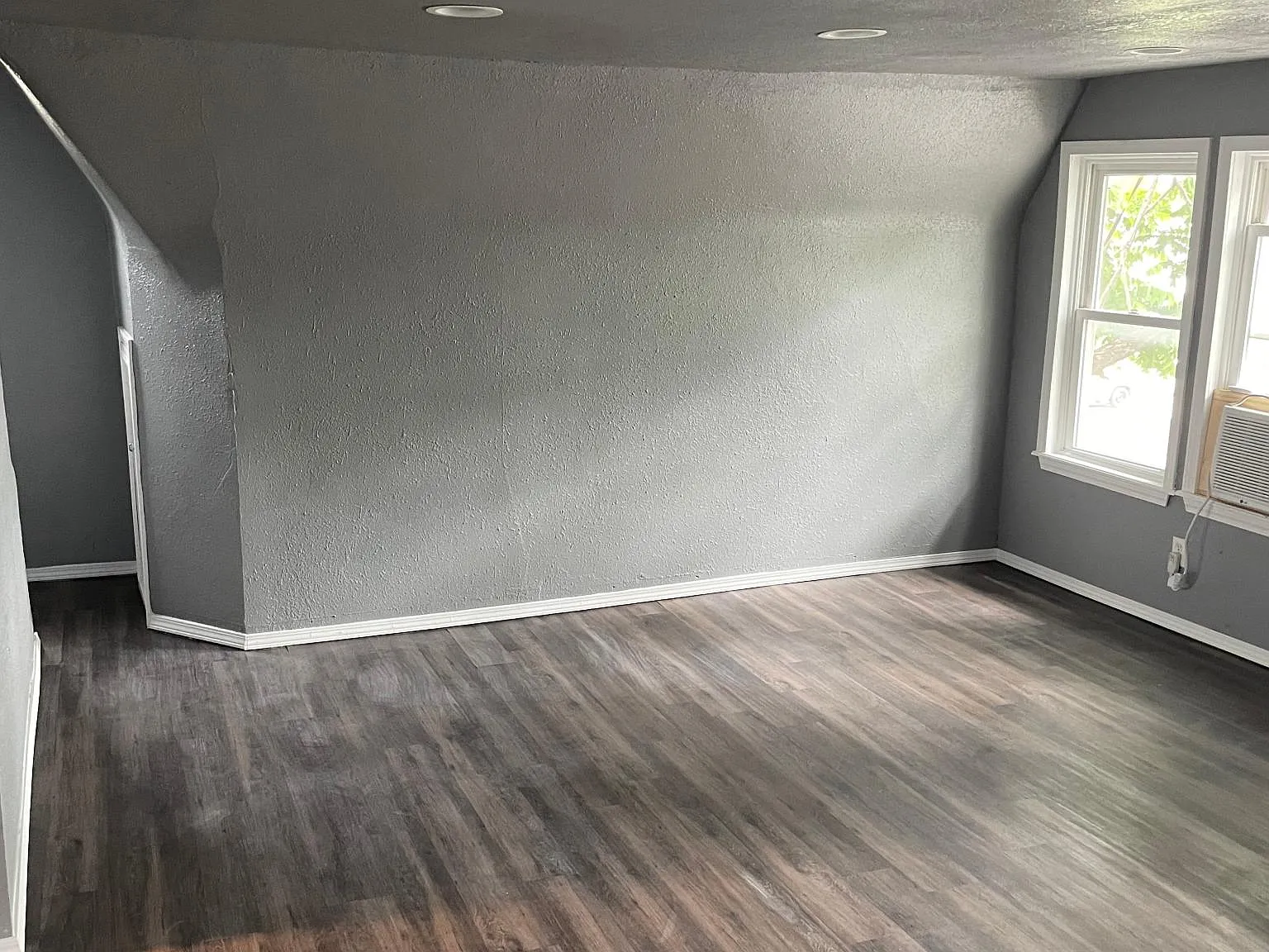2 bed, 1400 sqft, $1,250 — Photo 4