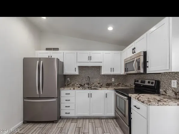 3645 N 71st Ave Unit 17, Phoenix, AZ 85033
