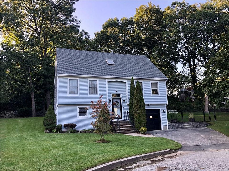 1st image of 7 Palou Dr