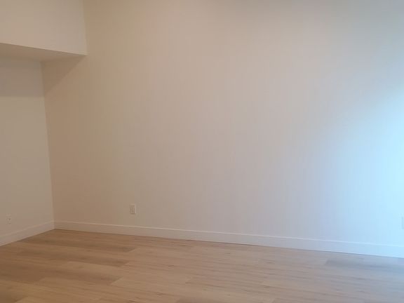 4th image of 460 Myrtle St APT 227