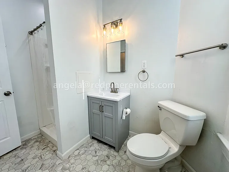 17 Walnut St #2 — Photo 15