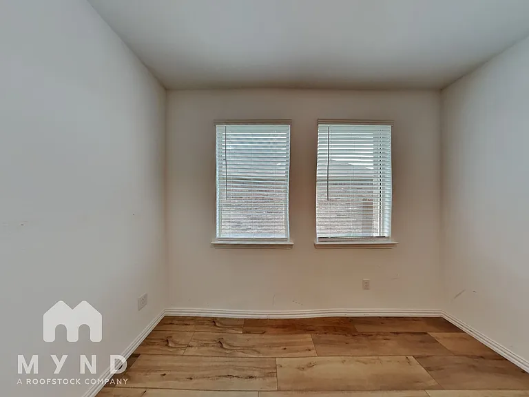 4900 Parrington Dr — Photo 14