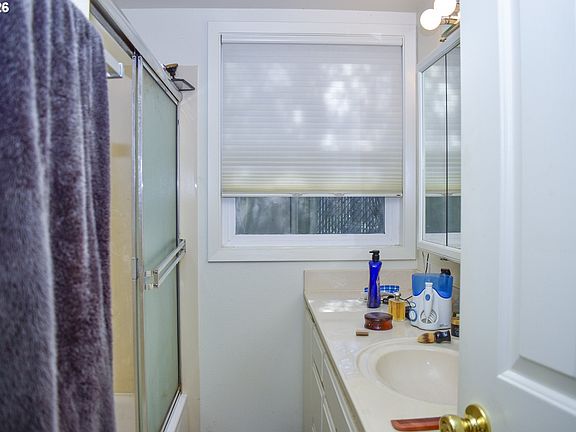 5th image of 1114 Reddy Ave