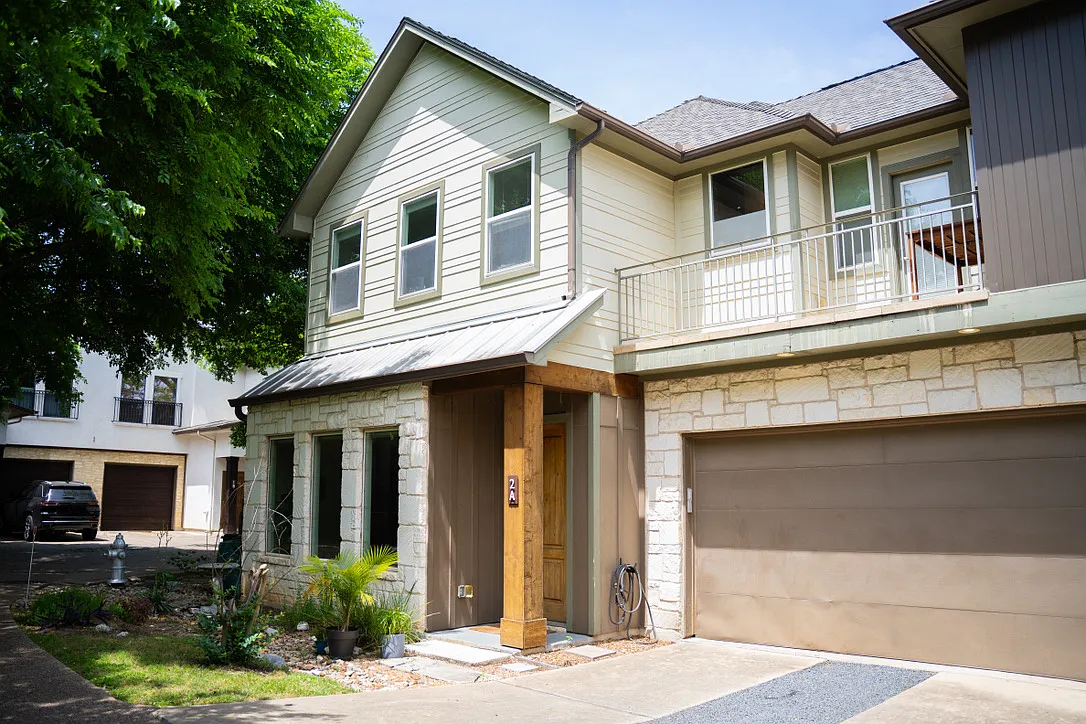 1 bed, 1.5 bath, 1836 sqft, $1,500 — Photo 1