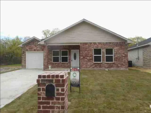 5004 Pickett St, Greenville, TX 75401