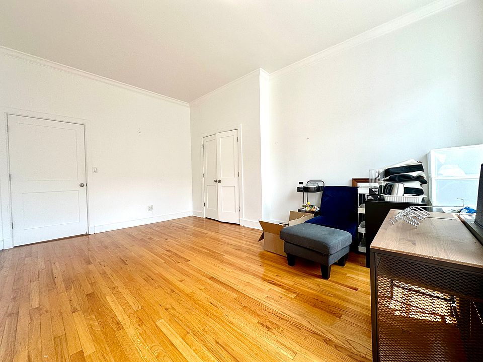 1st image of 313 W 114th St APT 5B