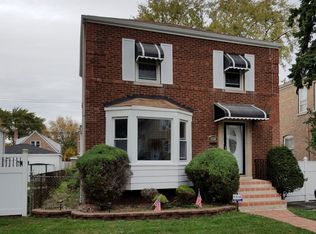 3320 W 83rd Pl, Chicago, IL 60652
