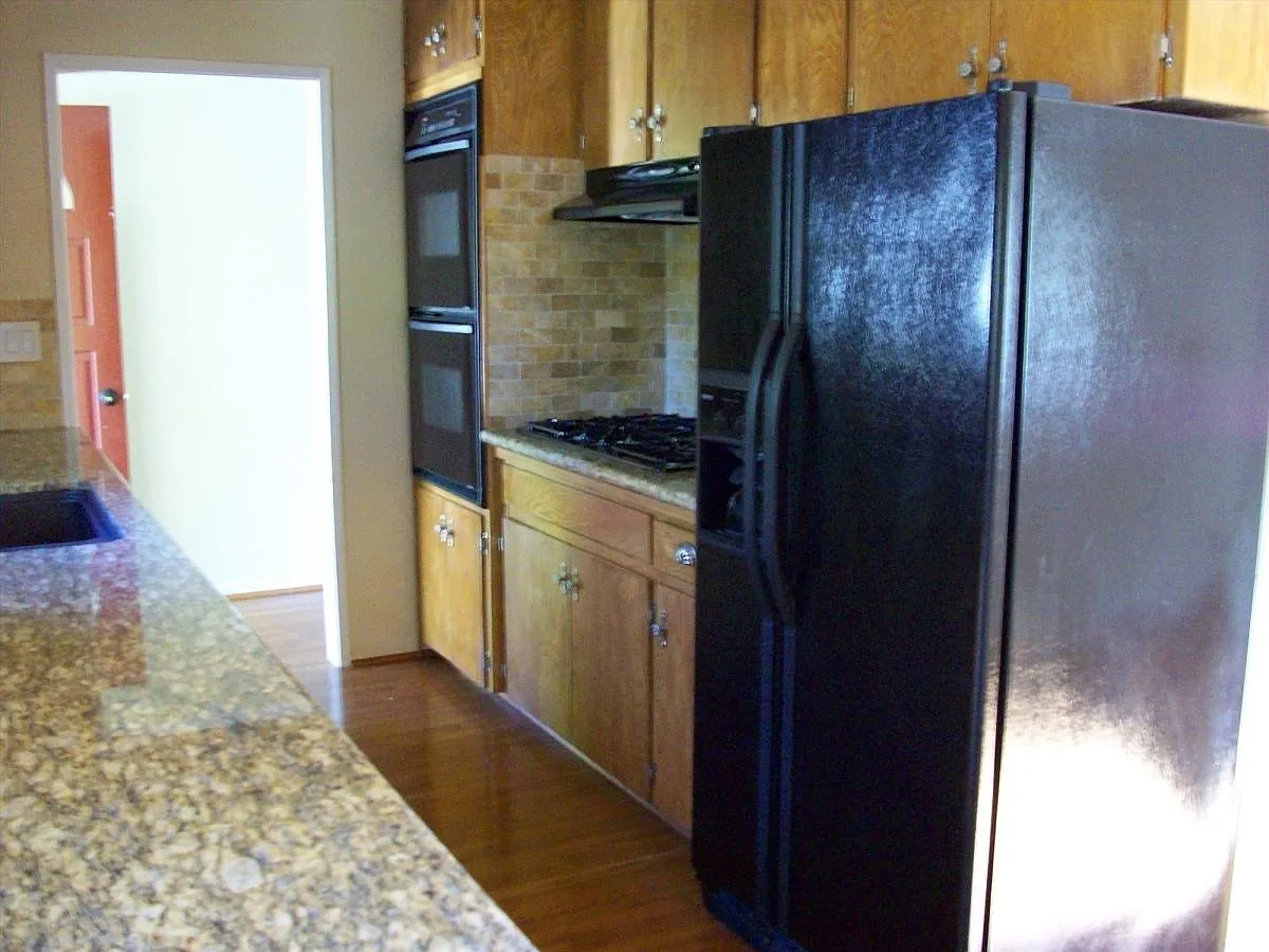 3 bed, $2,800 — Photo 4