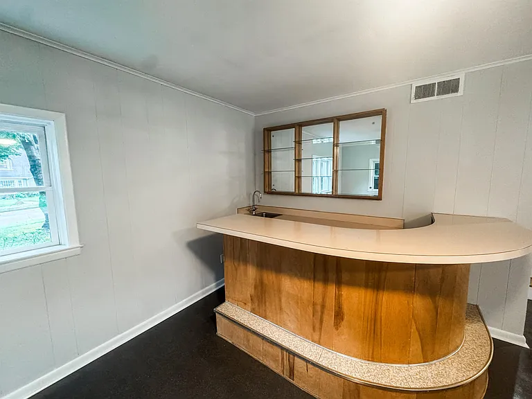 5504 Normandy Rd — Photo 9