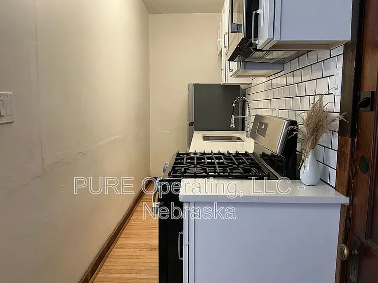 120 N 6th St — Photo 78