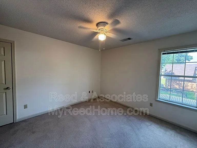 3066 Shadow Green Ln — Photo 12