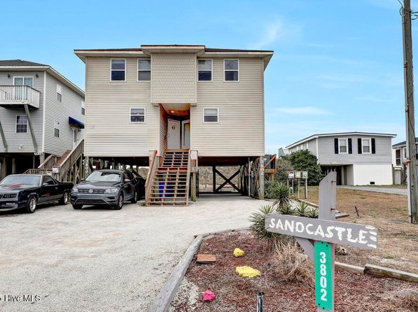 3802 Island Dr