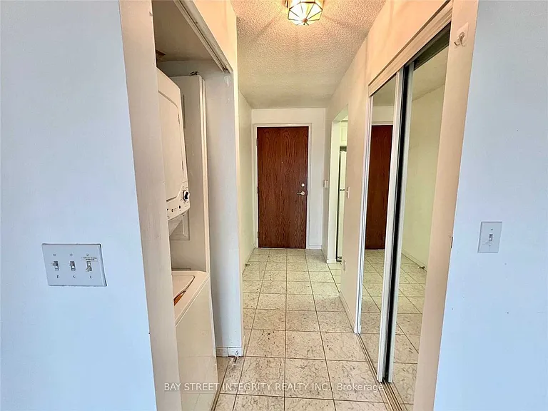 8 Pemberton Ave #709 — Photo 7