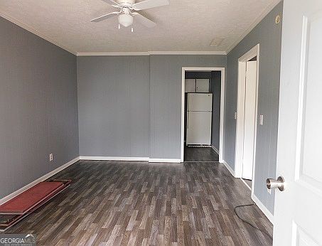 4th image of 101 S Zetterower Ave #E