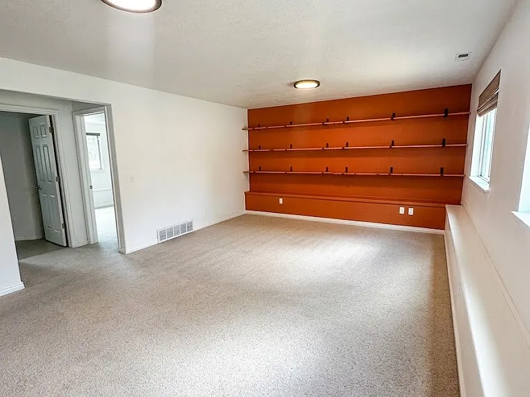 307 N Marion St W — Photo 15
