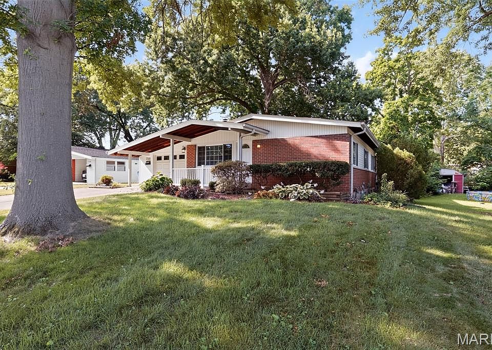 1st image of 2560 Suffolk Pl